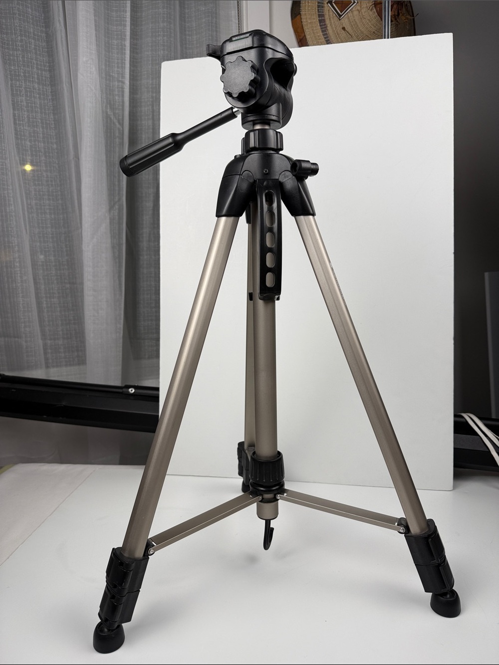 Samsonite Black and Champagne Camera Tripod with Pan Handle